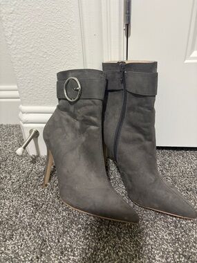 Women's Gray Suede Pointed-Toe Stiletto Ankle Boots